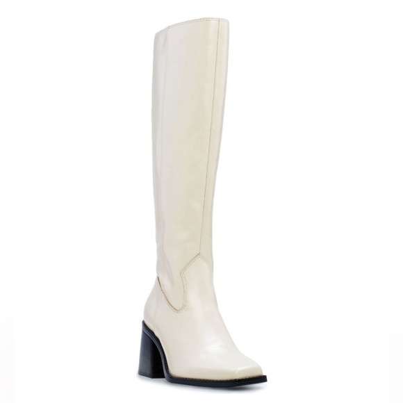 NWOT VINCE CAMUTO Sangeti Knee High Wide Calf Off White Boot Size 10W - Picture 1 of 17